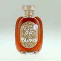 Rhum Dominicain TAINOS finish liqueur de Cassis 38°